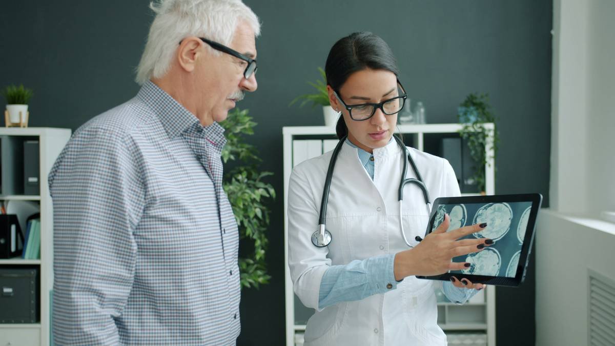 Comparison chart detailing differences between traditional and hybrid long-term care policies.