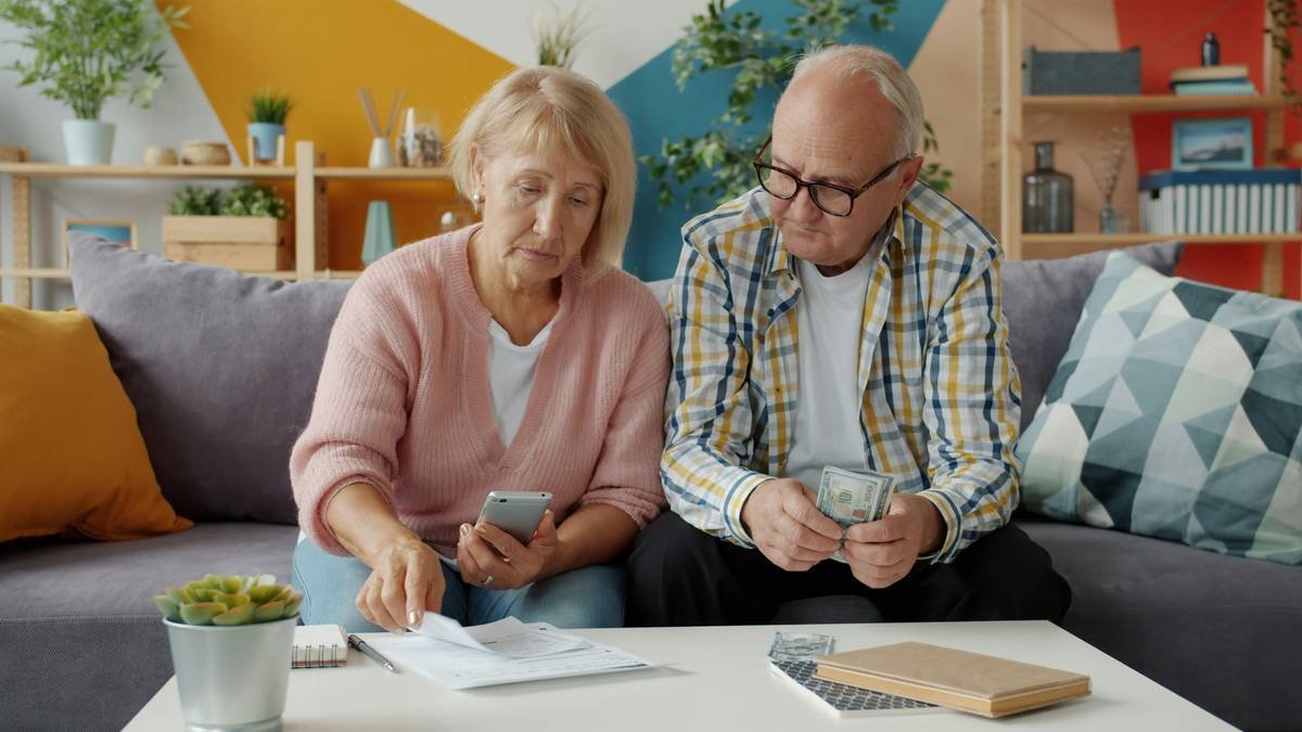 comparison chart showing bcbs long term care insurance versus alternatives